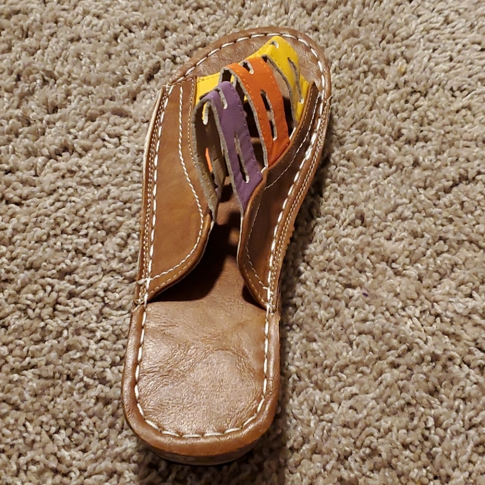 Shoe